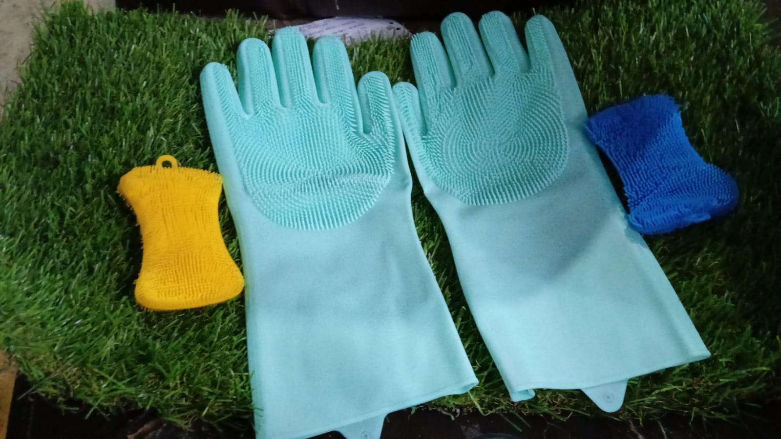 Silicone Scrubbing Gloves 2.0