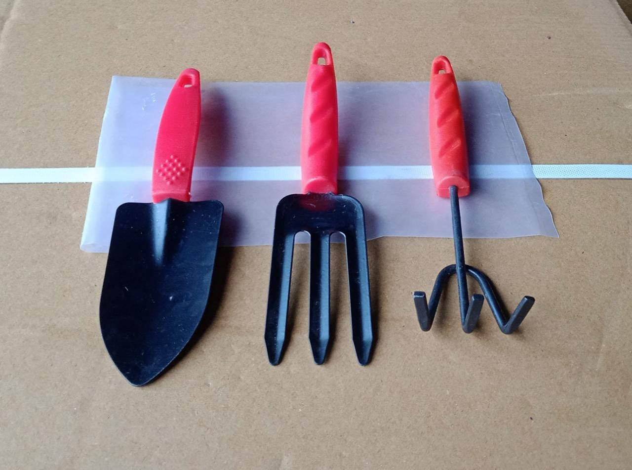 Pogrovea Gardening Toolkit (Pack of 3) Red